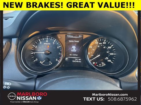 Used 2017 Nissan Rogue SV image 22