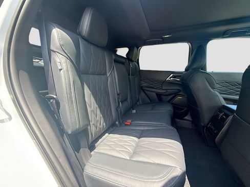 New 2026 Mitsubishi Outlander SEL FWD image 31