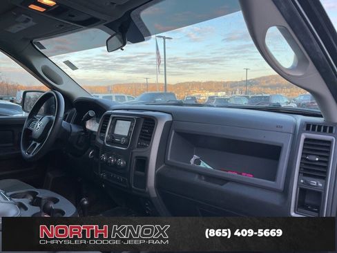 Used 2018 RAM 2500 Tradesman w/ Chrome Appearance Group image 10