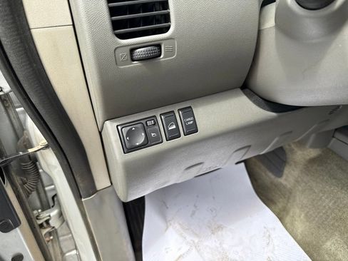 Used 2014 Nissan Frontier SV w/ SV Value Truck Package AWD/4WD image 25