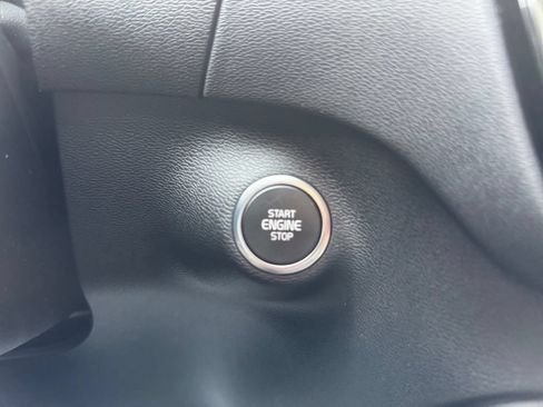 Used 2023 Volvo XC40 B5 Plus w/ Driver Assist Package AWD/4WD image 20