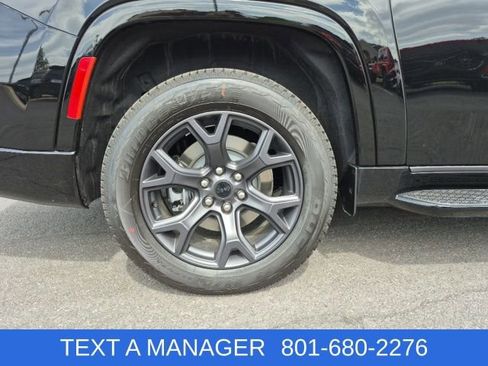 New 2026 Jeep Grand Wagoneer L Limited AWD/4WD image 10