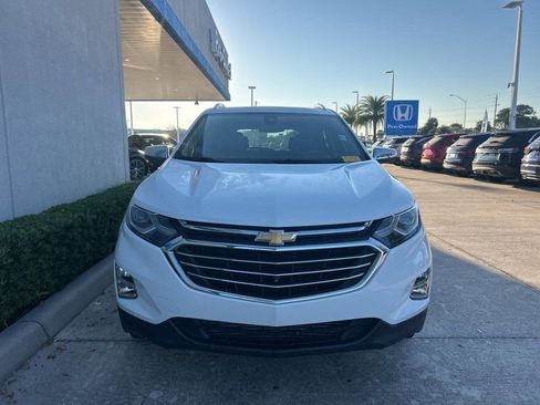 Used 2021 Chevrolet Equinox Premier image 2