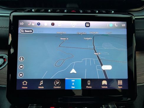 Certified 2022 Jeep Grand Cherokee Summit w/ Adv Protech Group IV image 22