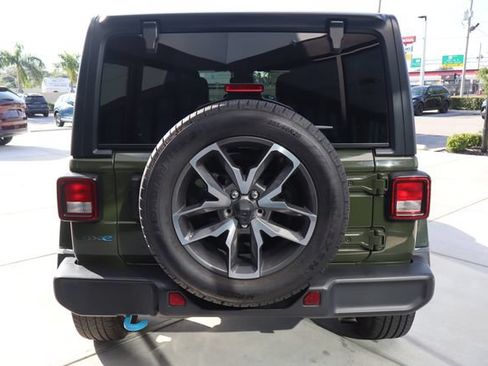Used 2024 Jeep Wrangler Unlimited AWD/4WD image 5