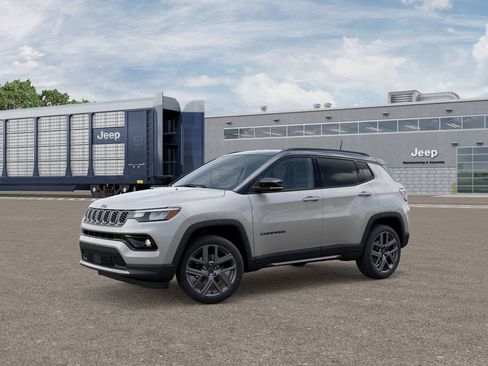 Used 2026 Jeep Compass Limited AWD/4WD image 2
