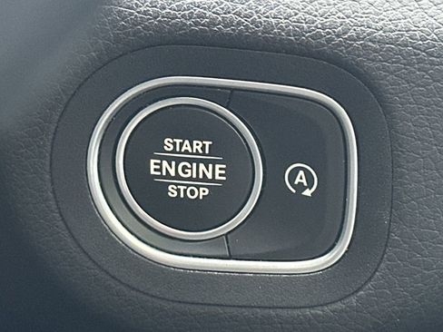 Certified 2023 Mercedes-Benz GLE 350 4MATIC w/ Premium Package image 24