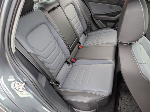 Used 2025 Volkswagen Jetta SEL image 20