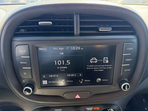 Used 2025 Kia Soul LX w/ LX Technology Package image 20