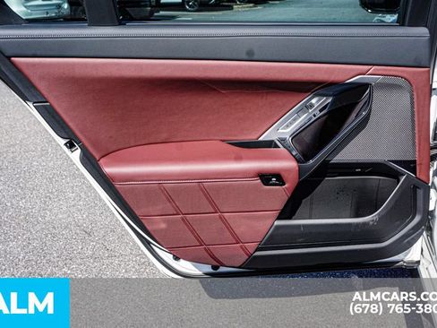 Used 2025 BMW i7 eDrive50 w/ M Sport Package RWD image 57