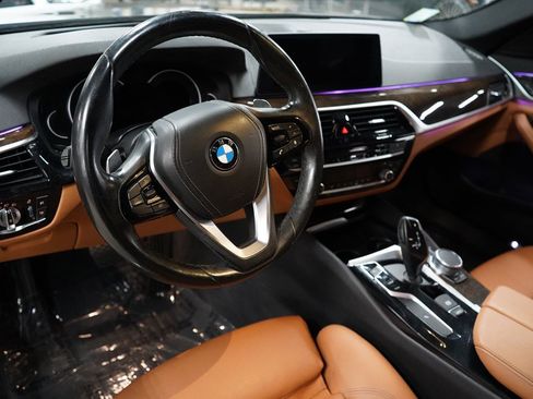 Used 2017 BMW 540i RWD image 11