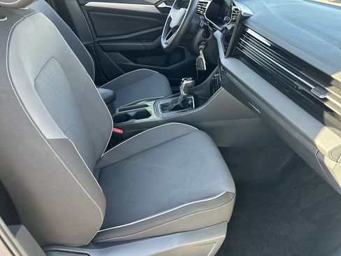Used 2026 Volkswagen Jetta Sport FWD image 9