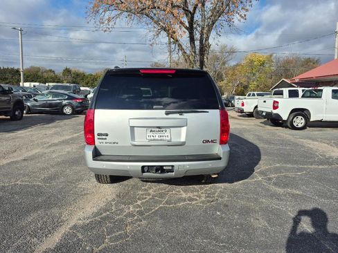 Used 2010 GMC Yukon SLE w/ Convenience Package image 5