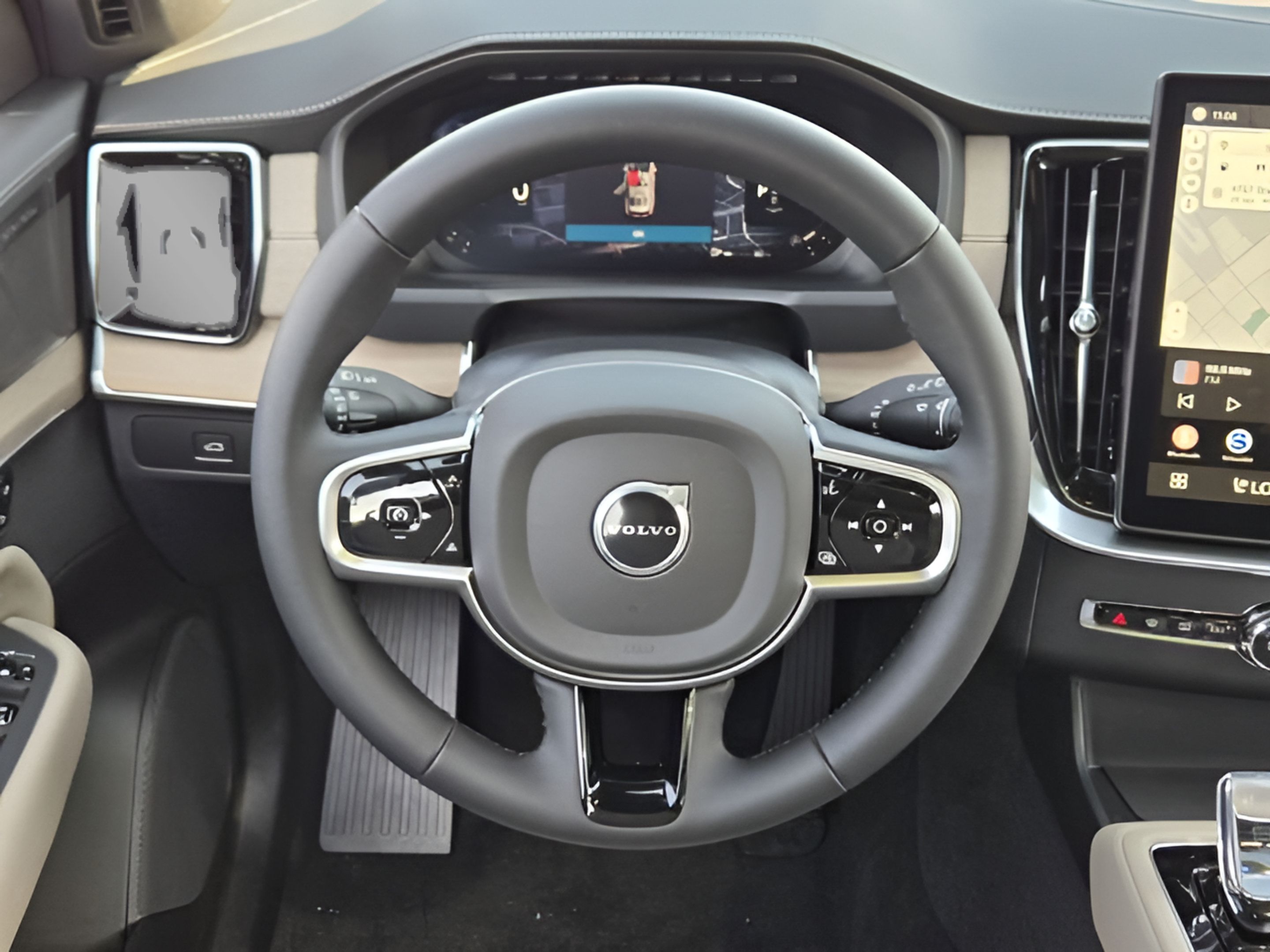 Certified 2026 Volvo XC90 B6 Plus w/ Protection Package Premier AWD/4WD image 23