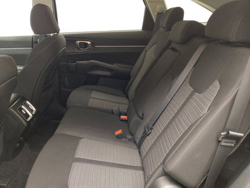 Used 2023 Kia Sorento LX AWD/4WD image 18