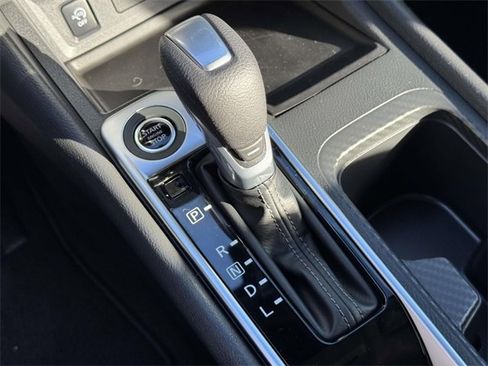 Used 2025 Nissan Sentra SV image 27