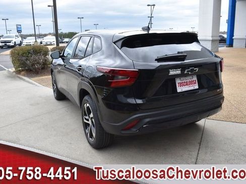 New 2026 Chevrolet Trax RS image 7