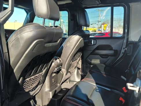 Used 2021 Jeep Wrangler Unlimited Rubicon image 16