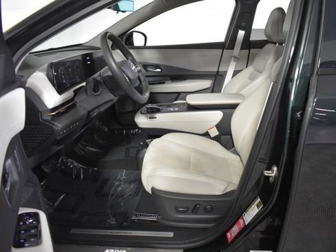 Used 2024 Nissan Ariya AWD image 11