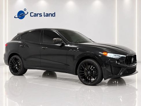 Used 2022 Maserati Levante Modena S AWD/4WD image 2