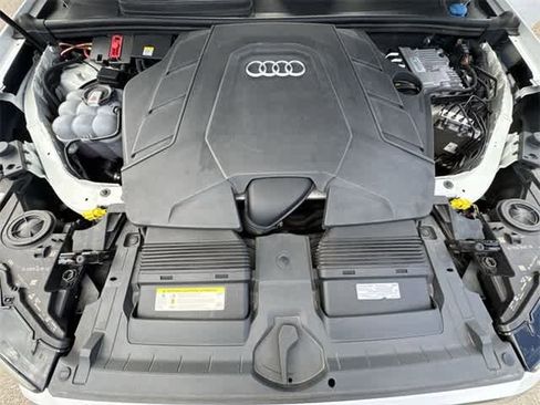 Used 2020 Audi Q7 3.0T Premium Plus image 30
