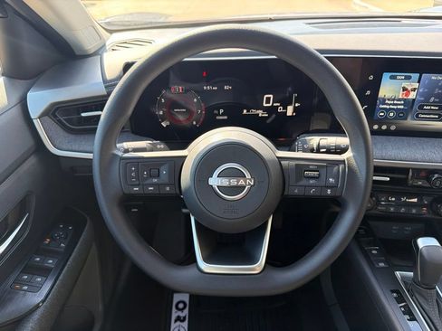 New 2026 Nissan Kicks SV w/ SV Premium Package FWD image 21