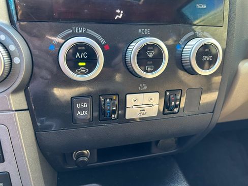 Used 2012 Toyota Sequoia Platinum AWD/4WD image 27