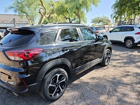 Used 2022 Chevrolet TrailBlazer RS w/ Technology Package FWD image 13