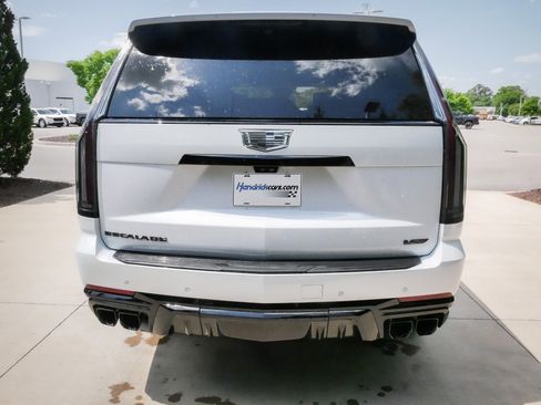 Used 2026 Cadillac Escalade V w/ LPO, ONYX Package image 10