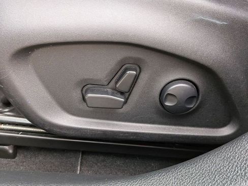 Used 2025 Jeep Compass Limited AWD/4WD image 13