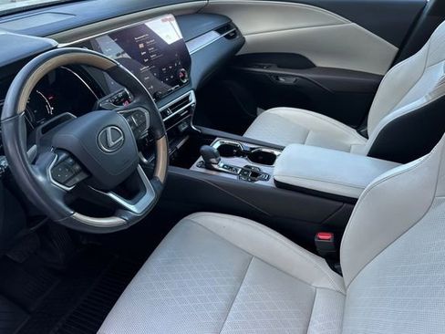 Used 2024 Lexus RX 350 w/ Convenience Package image 9