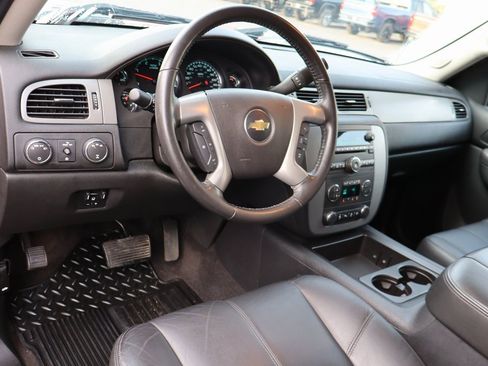 Used 2014 Chevrolet Silverado 2500 LTZ w/ LTZ Plus Package image 4