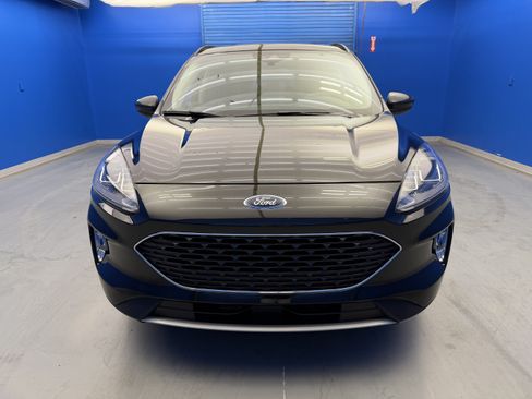 Used 2020 Ford Escape SEL FWD image 3