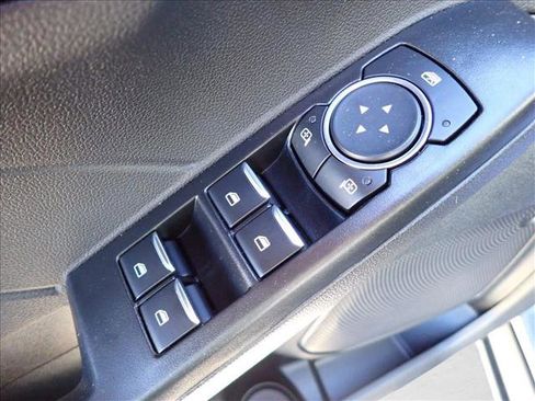 Used 2025 Ford Escape PHEV image 15