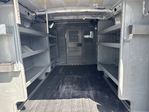 Used 2015 Ford Transit 250 130 Low Roof image 24