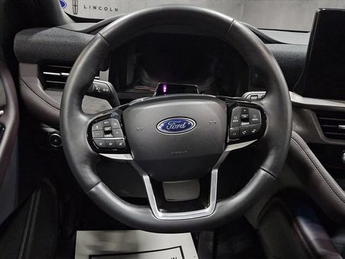 Certified 2026 Ford Explorer Platinum w/ LUX Leather Package AWD/4WD image 14