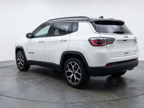 Used 2025 Jeep Compass Limited image 6