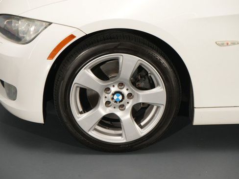 Used 2010 BMW 328i Convertible RWD image 21