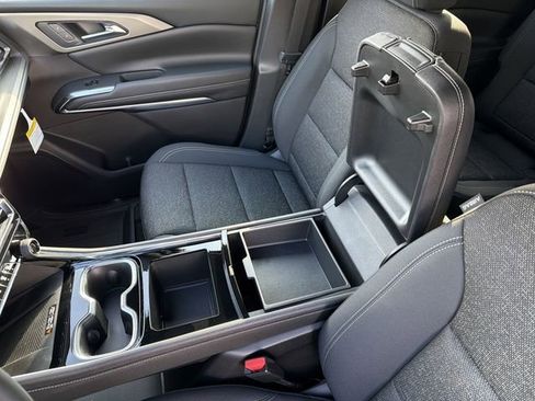 New 2026 Chevrolet Traverse LT w/ Midnight/Sport Edition image 22