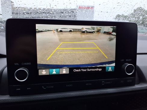 Used 2023 Honda CR-V EX image 6