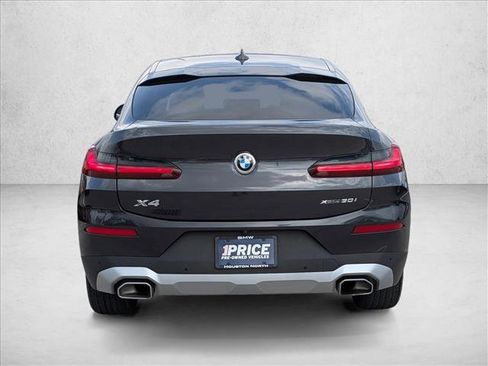 Used 2025 BMW X4 xDrive30i image 7