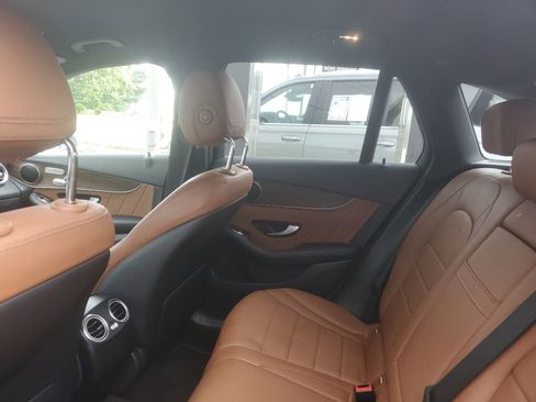 Used 2020 Mercedes-Benz GLC 300 image 12