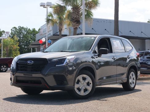 Used 2023 Subaru Forester AWD/4WD image 1