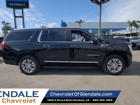 Certified 2025 GMC Yukon XL Denali AWD/4WD image 9