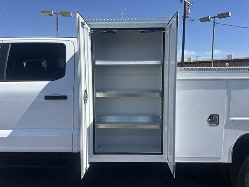 New 2025 Ford F550 4x4 Crew Cab Super Duty image 14