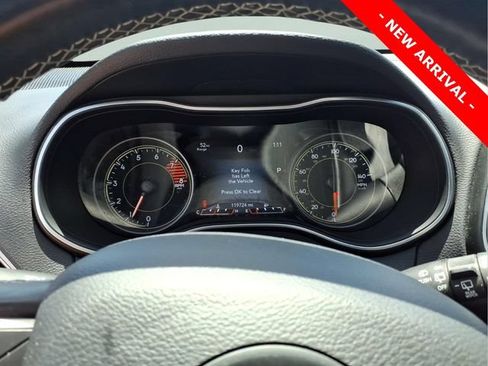 Used 2021 Jeep Cherokee Latitude Lux 80th Anniv w/ Quick Order Package 26U 80TH AWD/4WD image 17