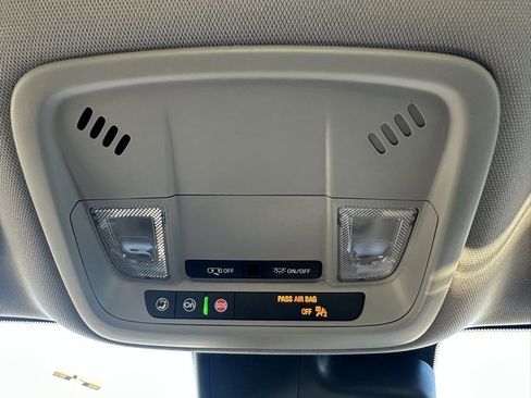 Used 2023 Chevrolet Malibu LT image 24