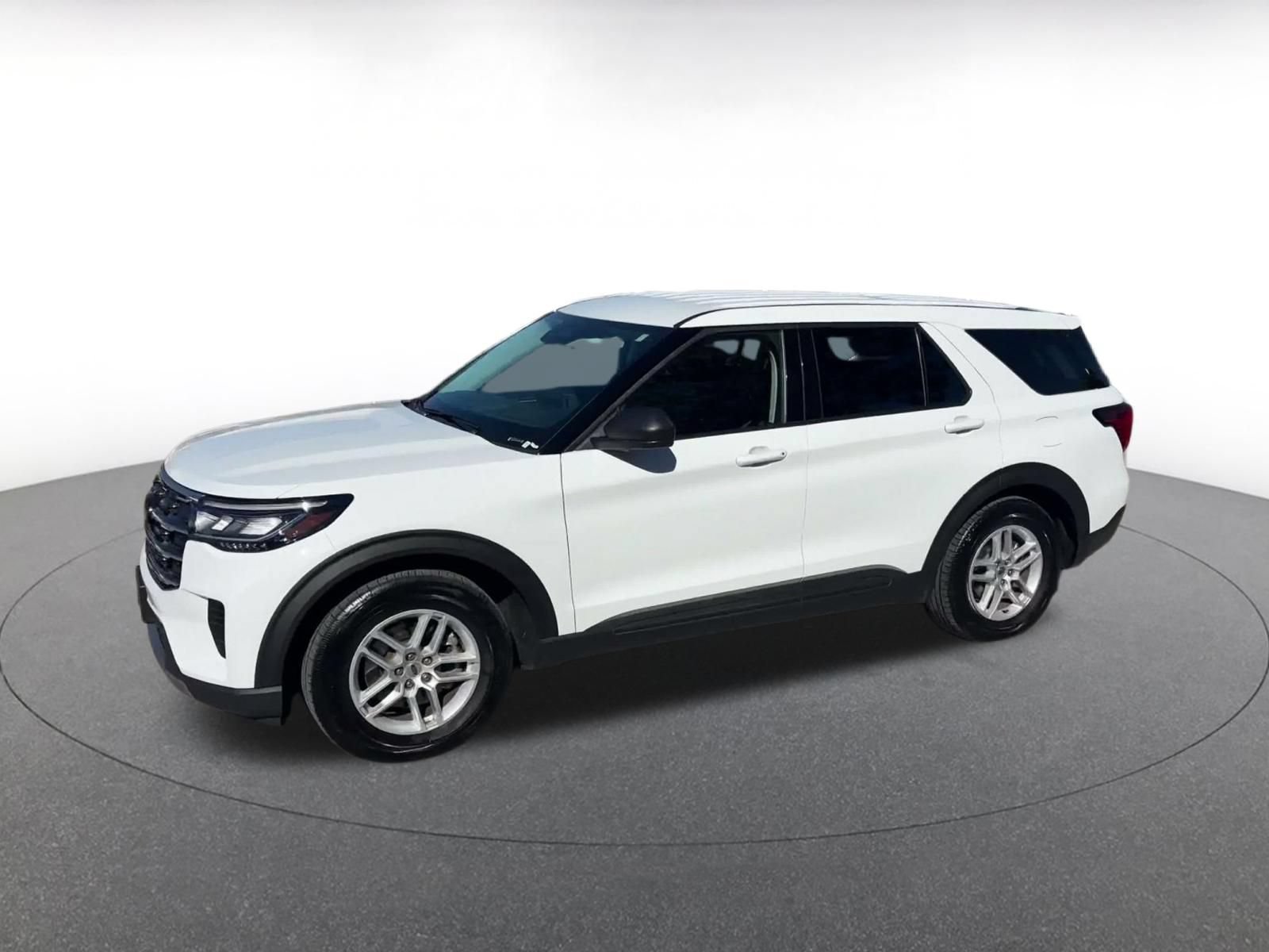 Used 2026 Ford Explorer Active RWD image 7