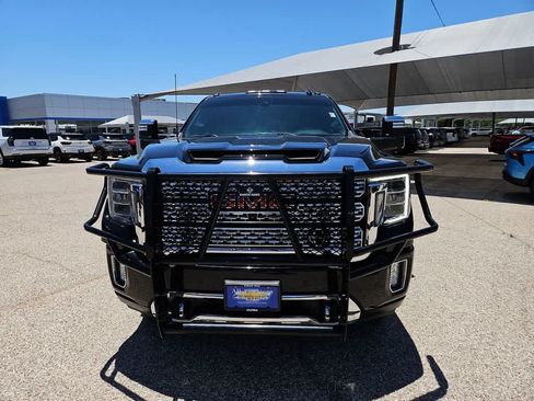 Used 2022 GMC Sierra 3500 Denali AWD/4WD image 3