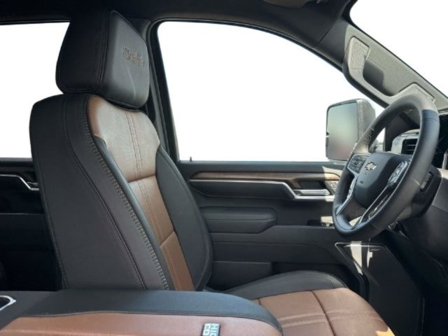 New 2026 Chevrolet Silverado 2500 High Country w/ High Country Premium Package AWD/4WD image 14